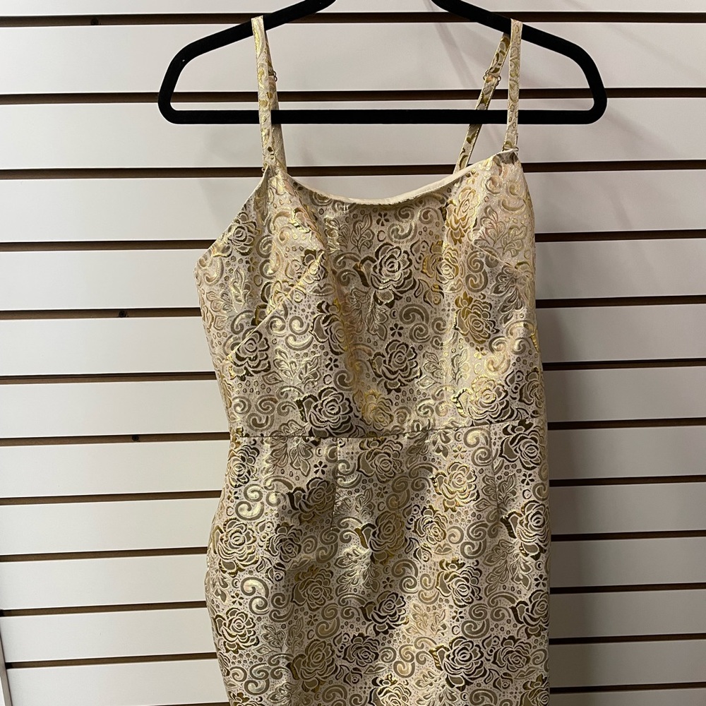 NWT Unique vintage x Barbie gold dress size large